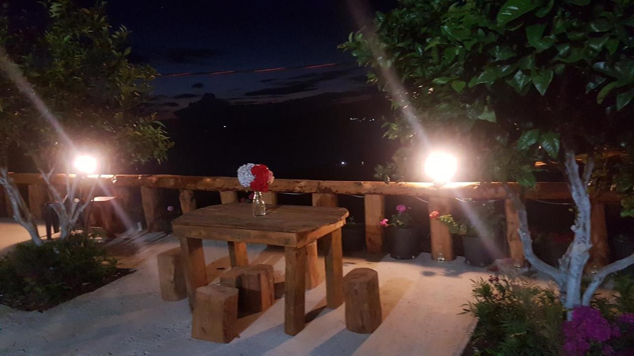 Emiljano Seaview Apartment Ksamil Exterior photo